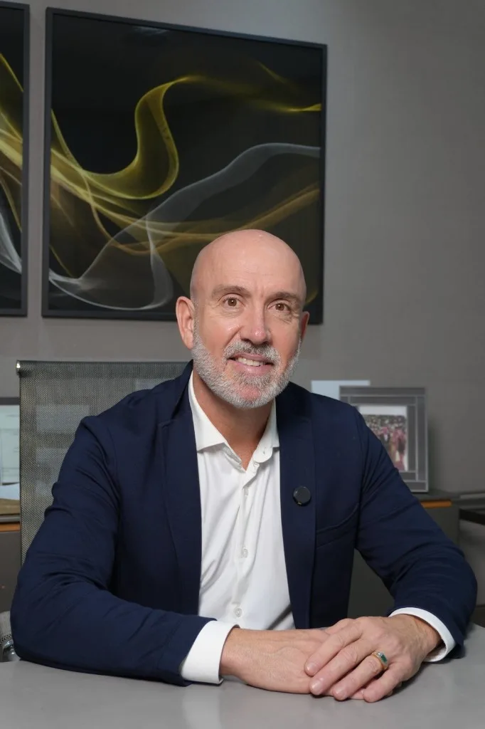 Dr. Flávio Gouvêa ,  Cirurgião Vascular com 30 anos de experiência